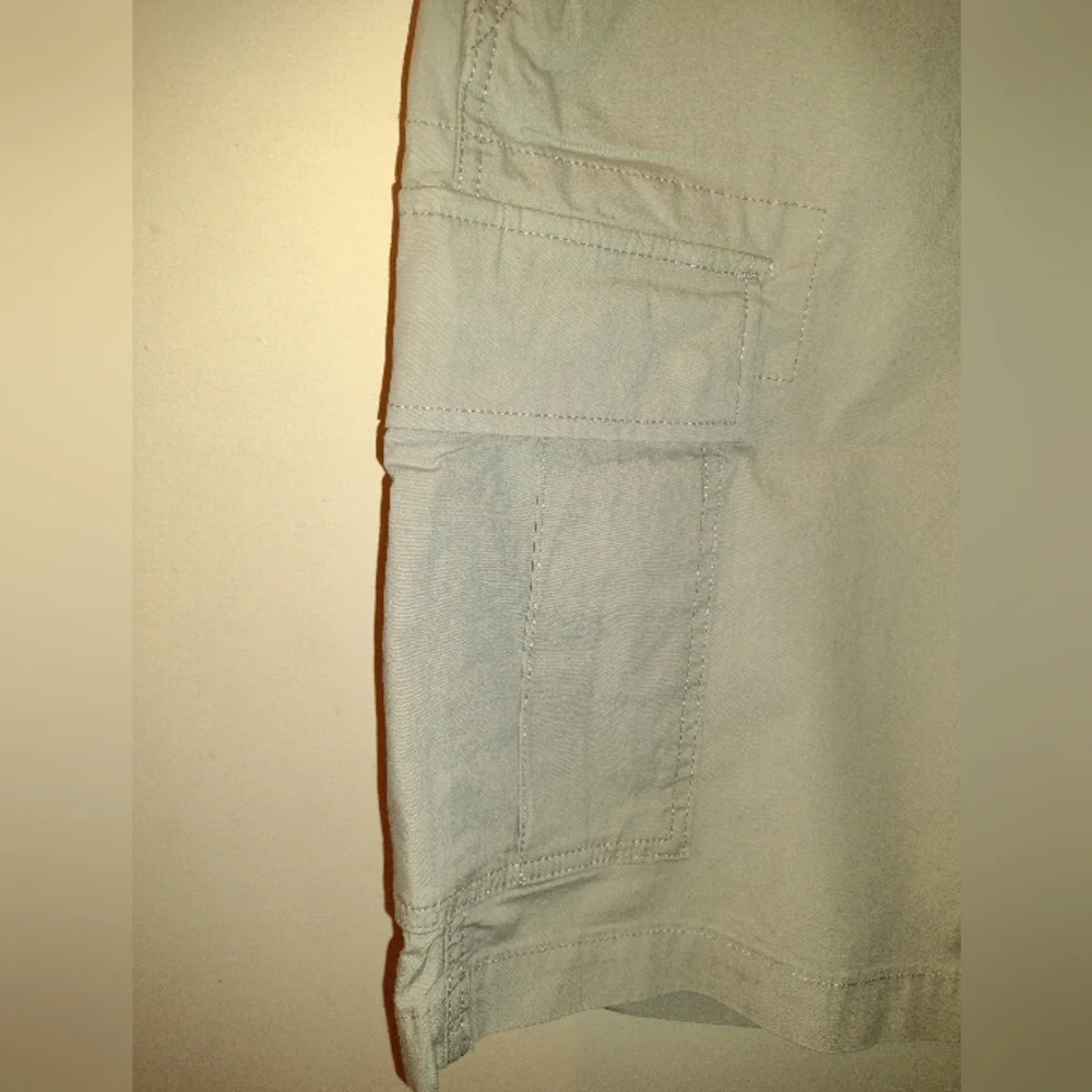 Levi's Carrier Cargo Shorts Men's 34-(36) Beige Loose Fit Stretch 10